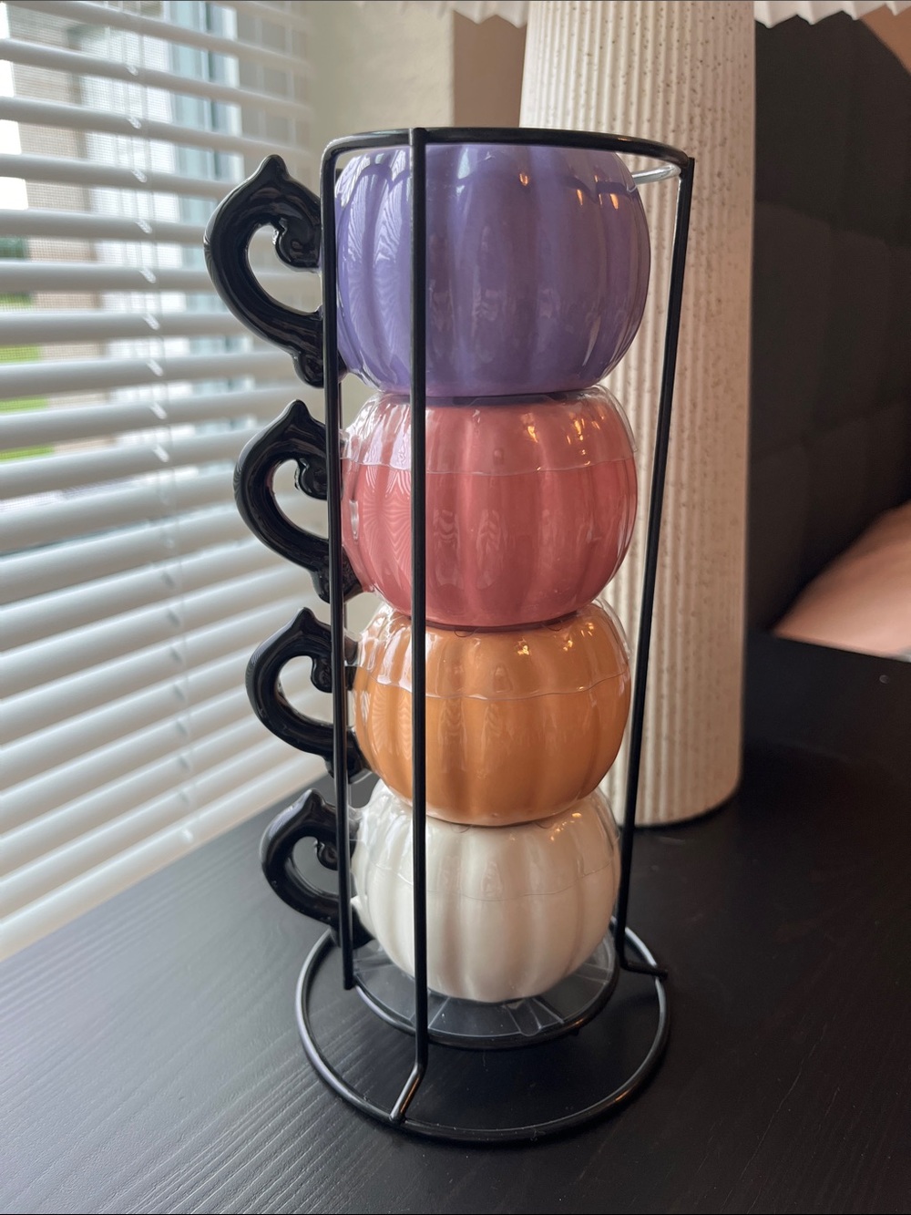 Stackable ceramic Halloween pumpkin espresso mugs - Picture 2 of 4
